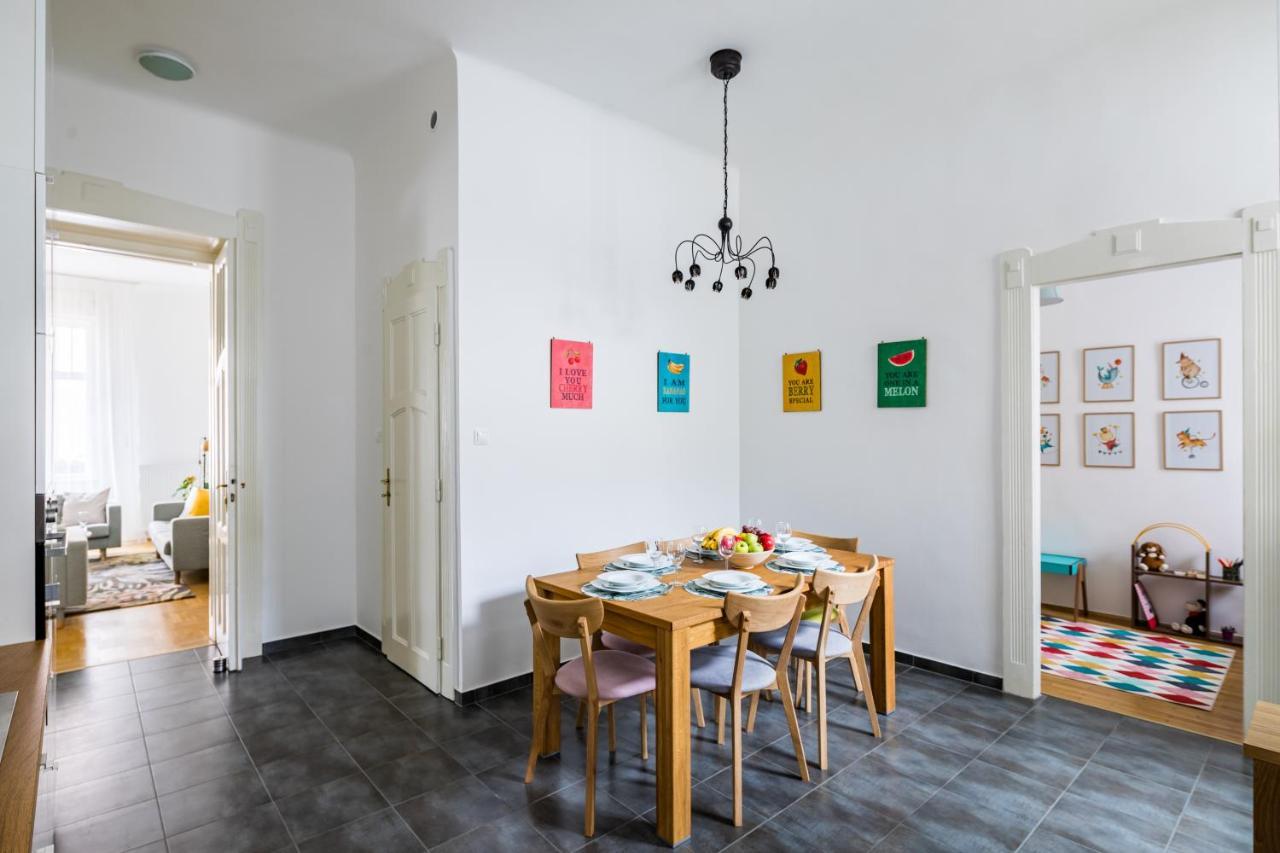 Captain Buda Apartment บูดาเปสต์ ภายนอก รูปภาพ
