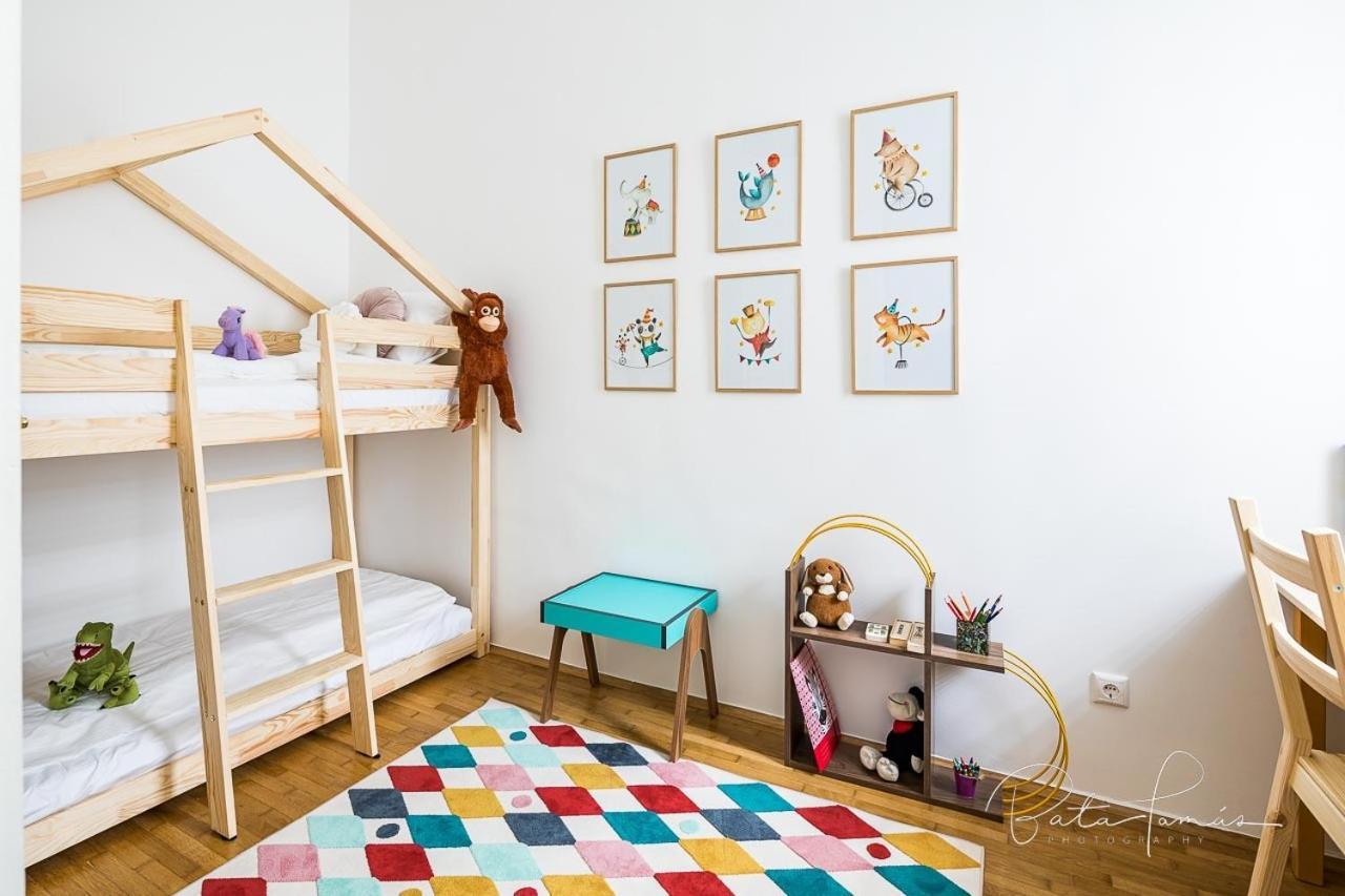 Captain Buda Apartment บูดาเปสต์ ภายนอก รูปภาพ